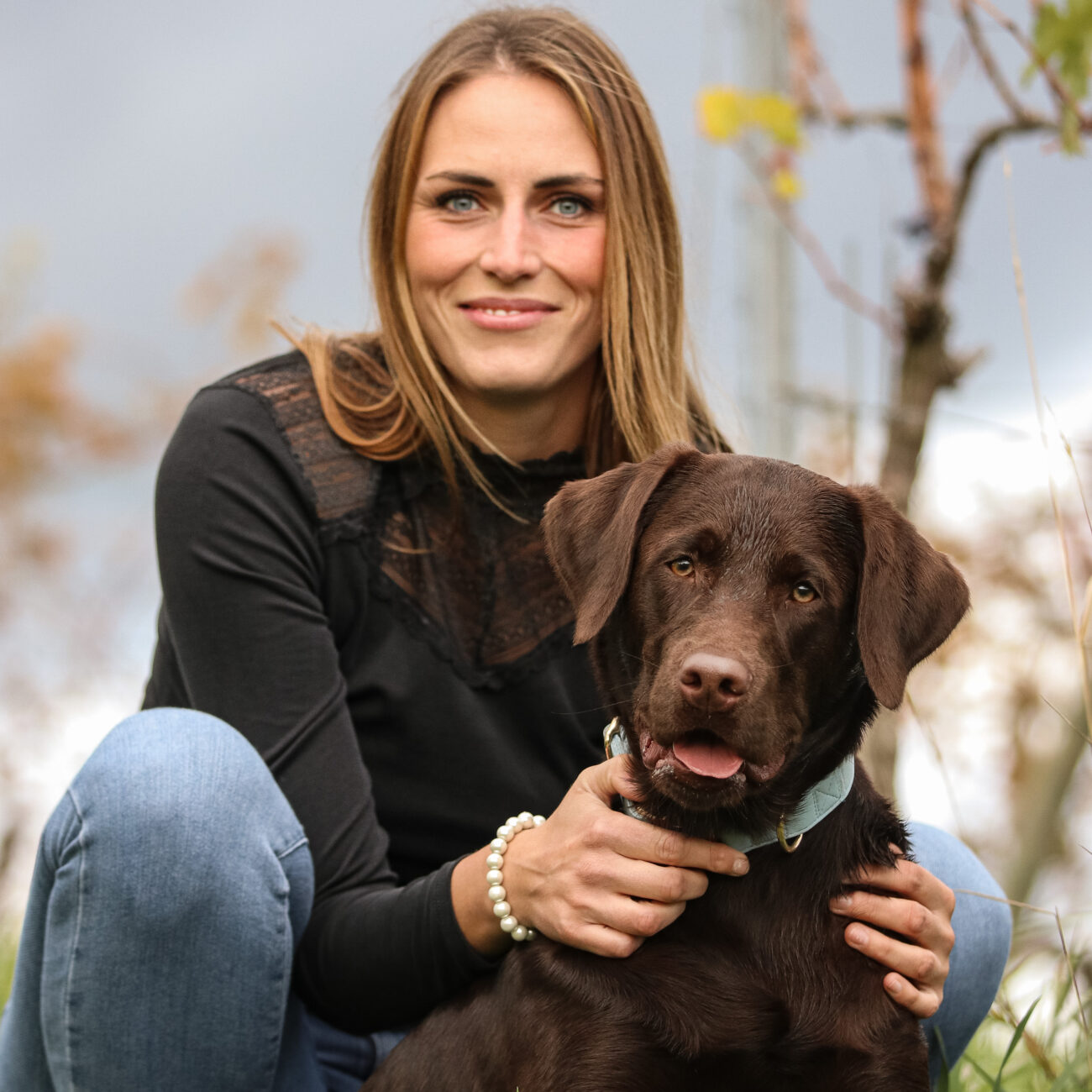 Isabell Grundmann mit Hund – persönliche Einblicke hinter die Hochzeitsplanerin